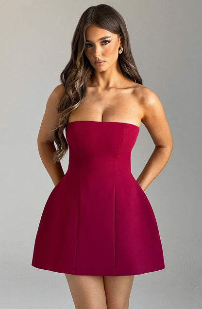 Robe rouge luxe : Élégance et Sophistication pour Toutes les Occasions ozeroz